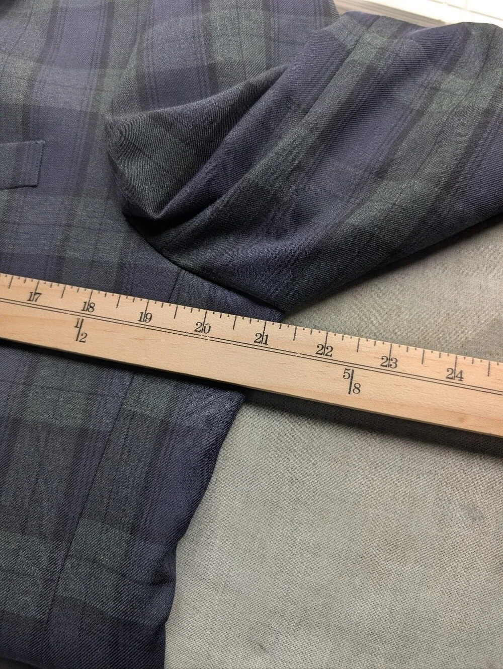 NWOT Charles Tyrwhitt Full Navy and Dark Green Super 100s Plaid Suit